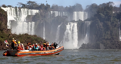 iguazu boat excursions