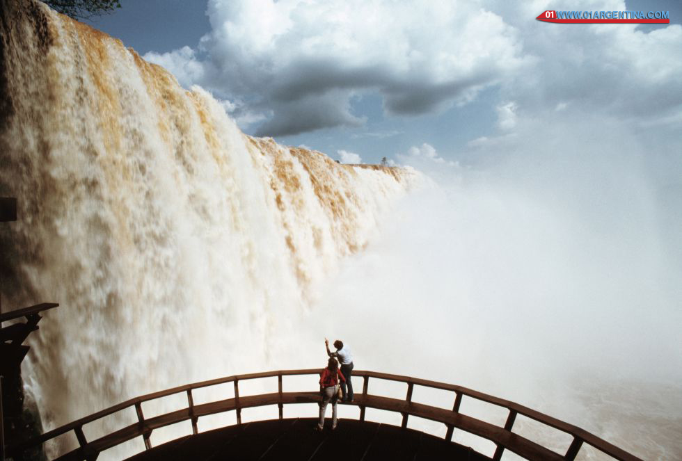 Iguazu falls Brasil side